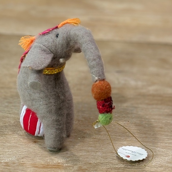 NWT Anthropologie Miss Bumbles Circus Fun Elephant Ornament Rare Out of Stock - Picture 3 of 10